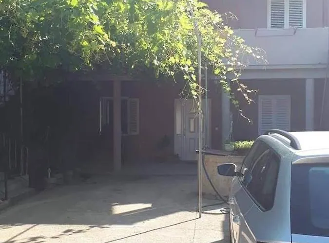 Апартаменты Sonia Нин